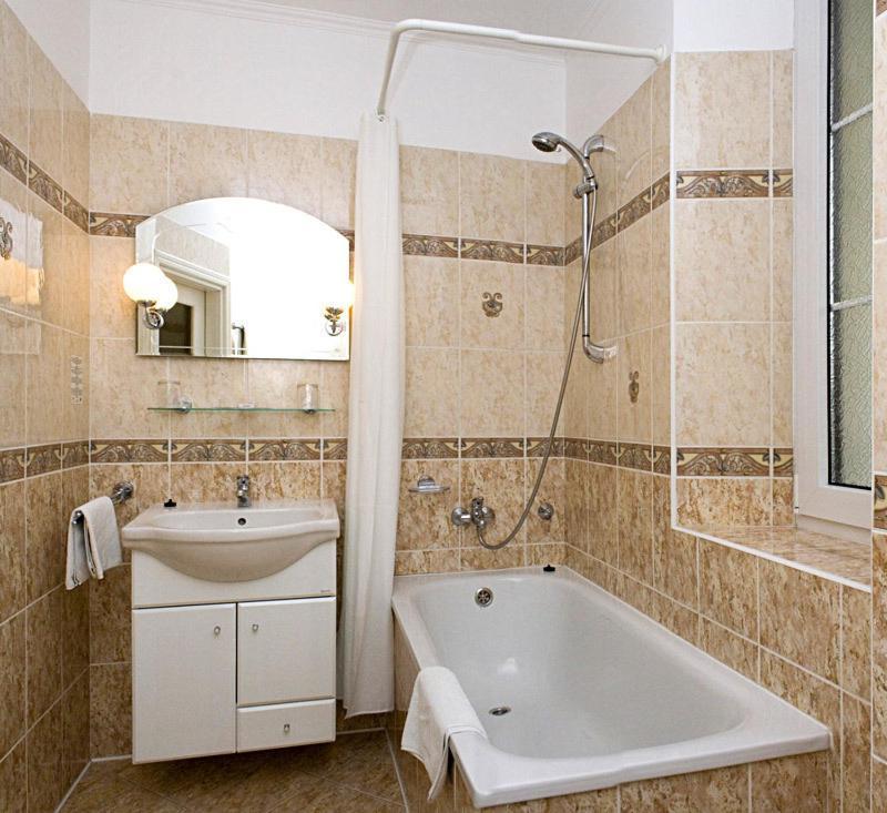 Hotel Excellent